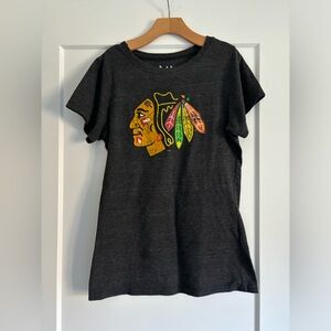 Blackhawks Size Medium Women’s T-shirt
